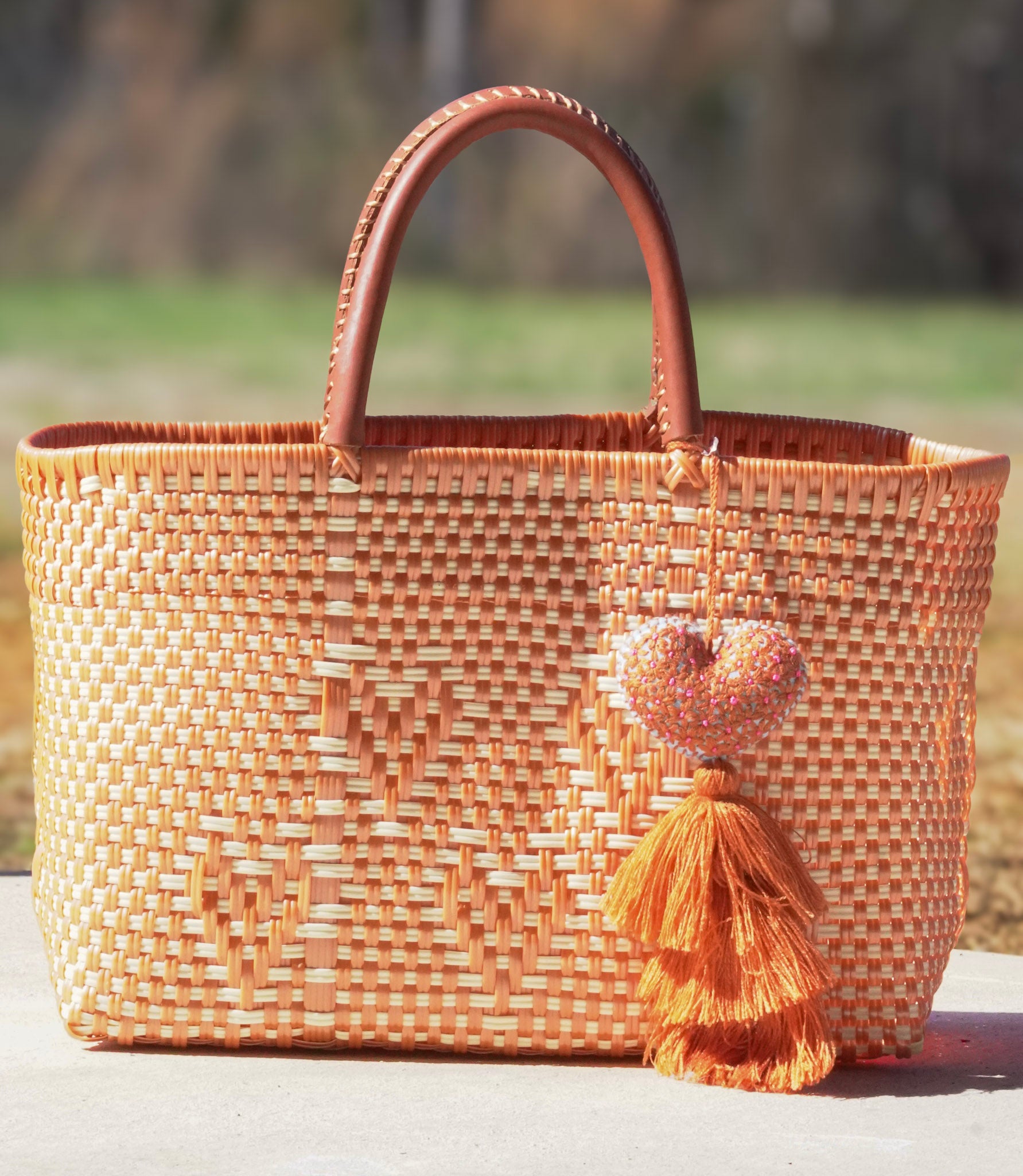Tote bag